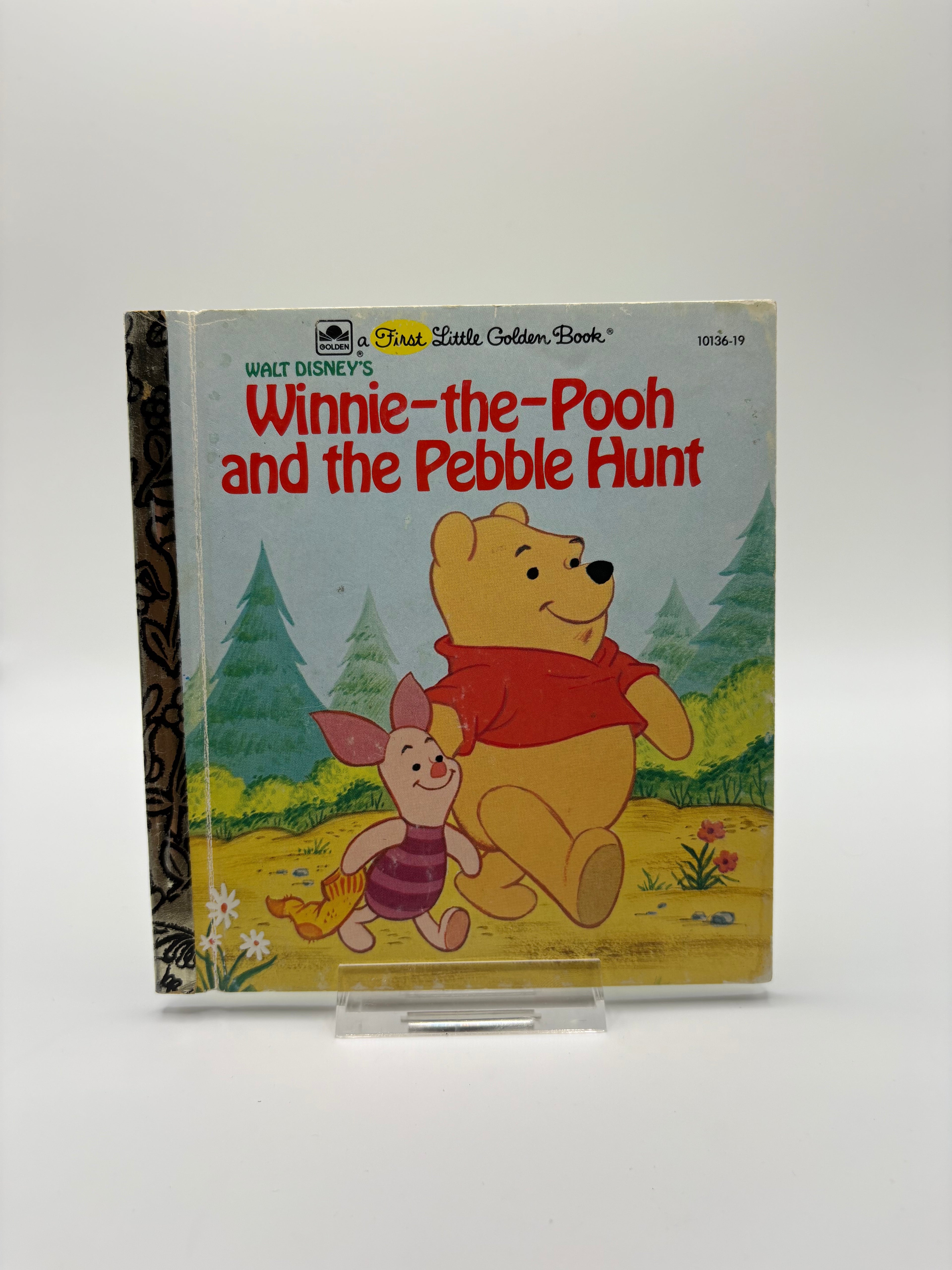 Vintage Disney Store Winnie the Pooh Plush Purse Bag + 1982 Golden Book Bundle